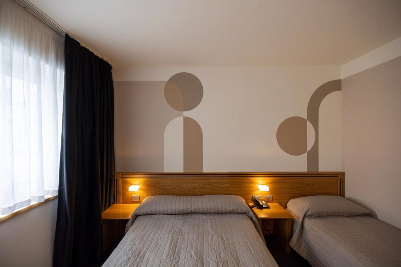 Hotel Europa Belluno Bagian luar foto
