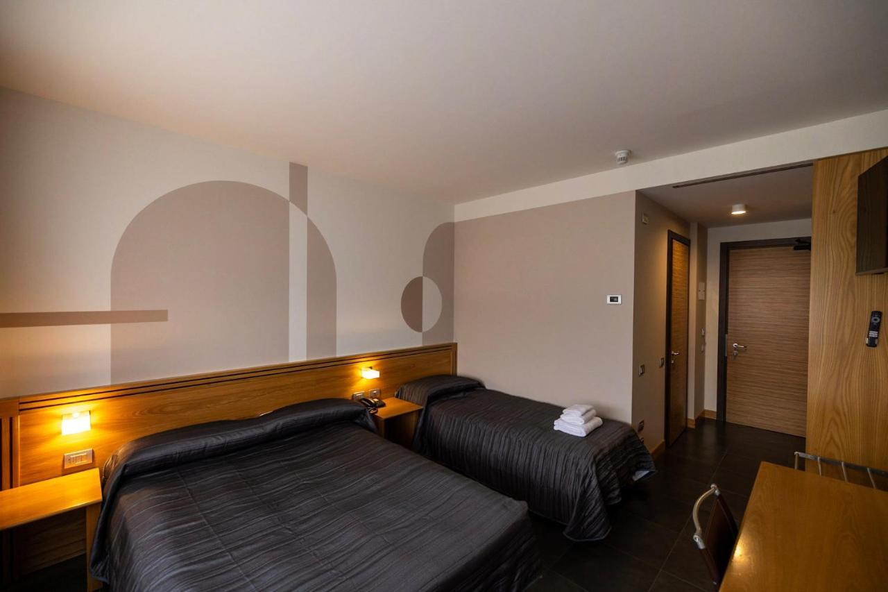 Hotel Europa Belluno Bagian luar foto