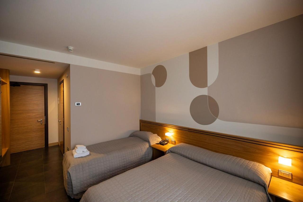 Hotel Europa Belluno Bagian luar foto