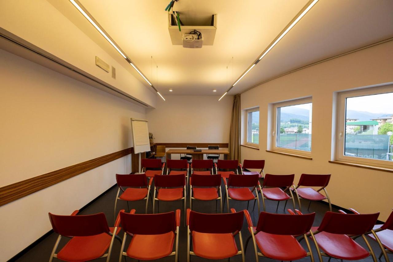 Hotel Europa Belluno Bagian luar foto
