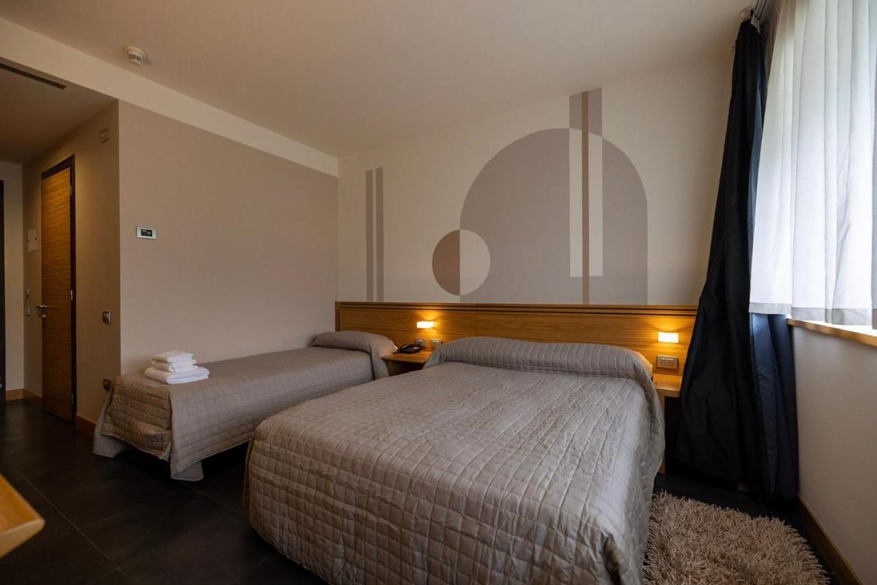 Hotel Europa Belluno Bagian luar foto