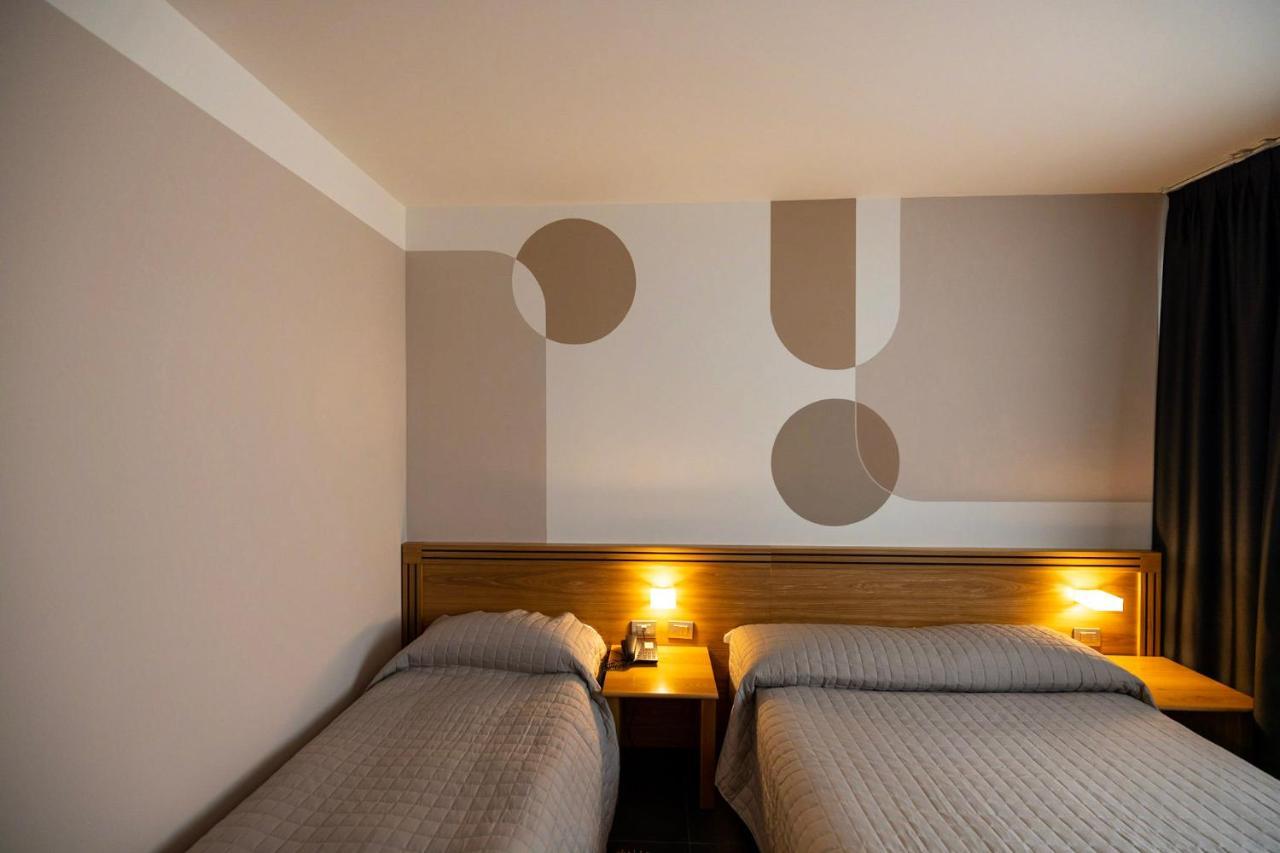 Hotel Europa Belluno Bagian luar foto