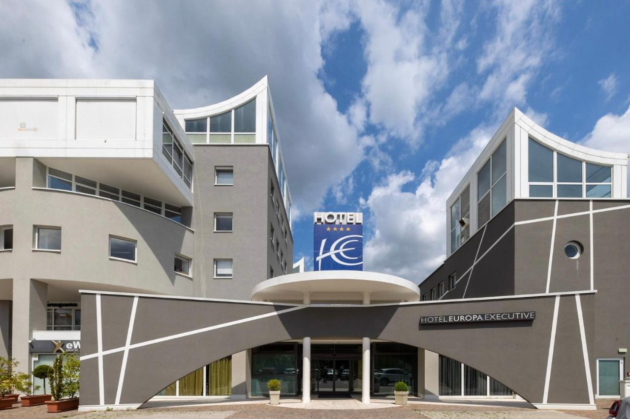 Hotel Europa Belluno Bagian luar foto