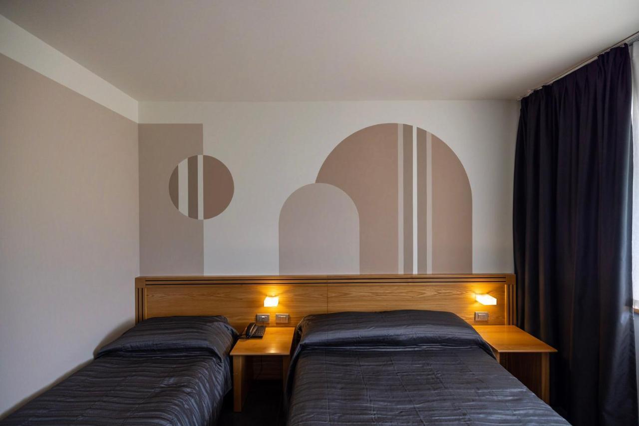 Hotel Europa Belluno Bagian luar foto