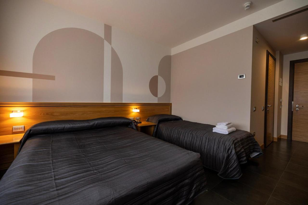 Hotel Europa Belluno Bagian luar foto